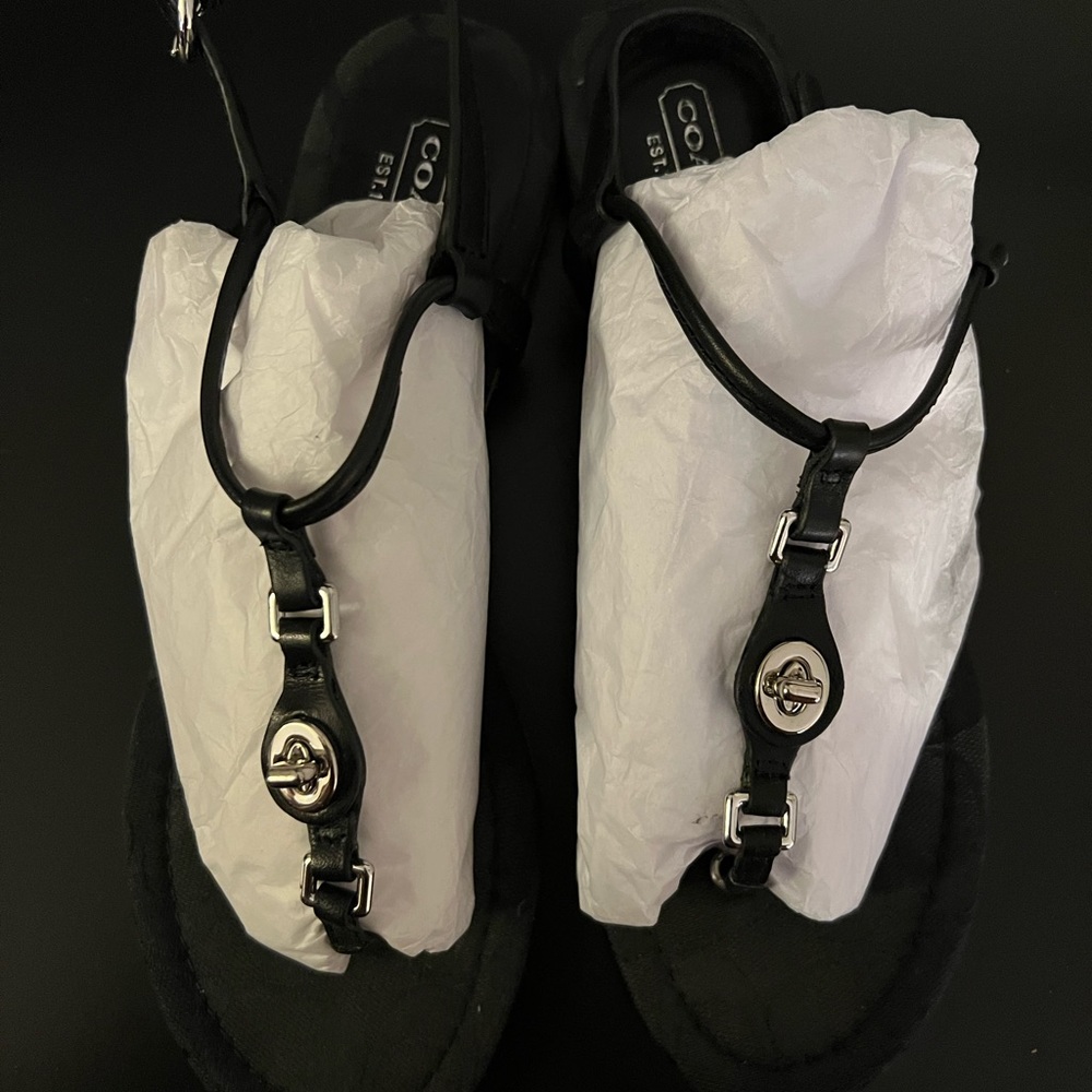 Size 7.5 Coach Thong Sandal